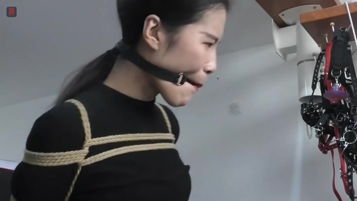 绳之韵_瑜伽妹子秀儿尽情演绎难耐又无助的欲望与挣扎 Preview 4