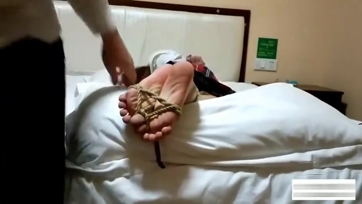 [网友原创] 嗷大喵工作室_挠脚心的折磨 第六集 Preview 4