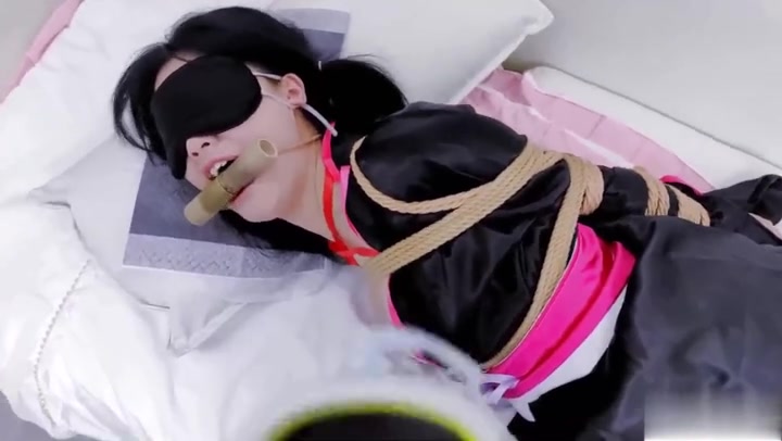 嗷大喵 不一样的保洁. Preview 1