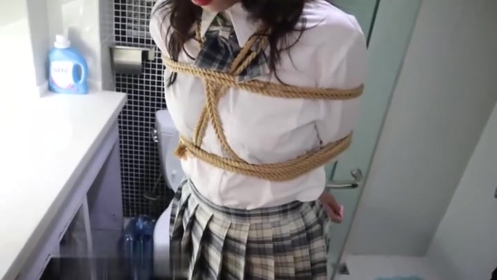 荷仙Lotus 定拍富家美少女西雅的紧缚调教实验 Preview 1