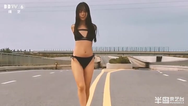 半岛束艺台_桃子内衣勒嘴皮带紧缚公路跳舞，双胞胎妹妹乱入 Preview 2