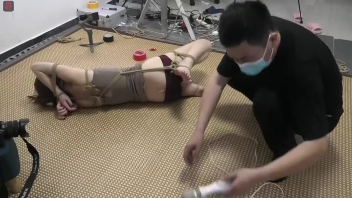绳之韵 小呆阴天下雨约个绳（第五集）反手驷马，胶带封嘴 Preview 2