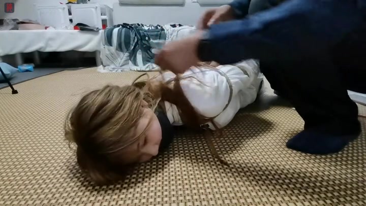 绳之韵 问题少女逃课惯犯小凌，后高手股绳驷马，TK、震，不听话的学生就得严加管教 Preview 2