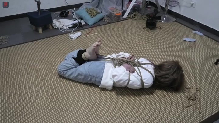 绳之韵 问题少女逃课惯犯小凌，后高手股绳驷马，TK、震，不听话的学生就得严加管教 Preview 3