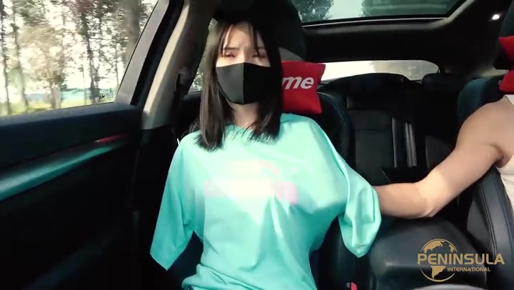 半岛束艺 T恤里面除了绳子什么都没有的户外羞羞之旅（车内篇） Preview 2