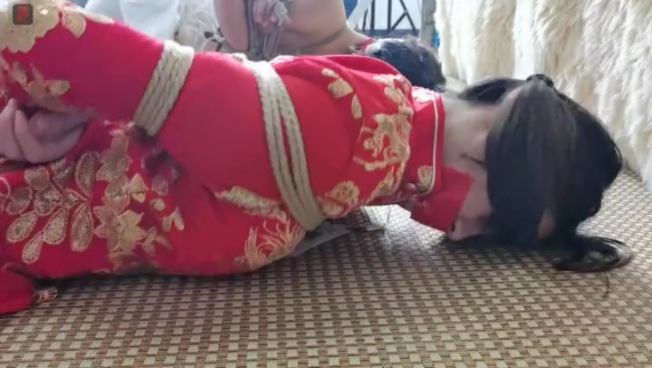 绑了两个新娘子 中西合璧 第二集 Preview 3