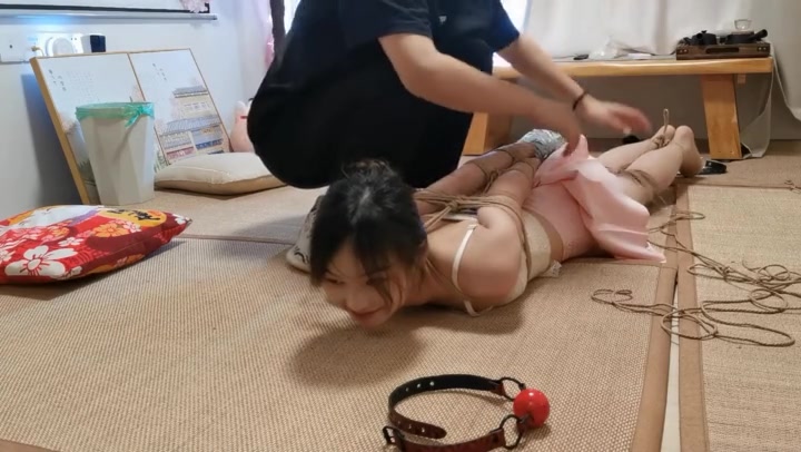 奥特曼 雨琪小吊带直臂驷马极限放置（下集） Preview 4