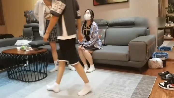 优优和米粒到店体验绳艺捆绑 Preview 1