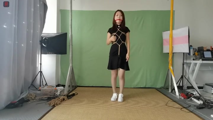 绳之韵 爱跳舞的小九妹口球龟甲缚，递进式捆绑，绳艺韩舞才艺展示 Preview 2