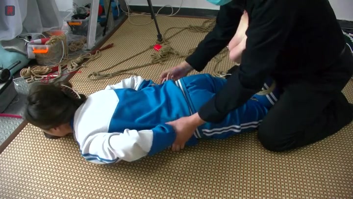 绳之韵 羽灵校服眼镜小学妹（下集）极限后高手、、长腿蛇缚，驷马，口球、TK Preview 4
