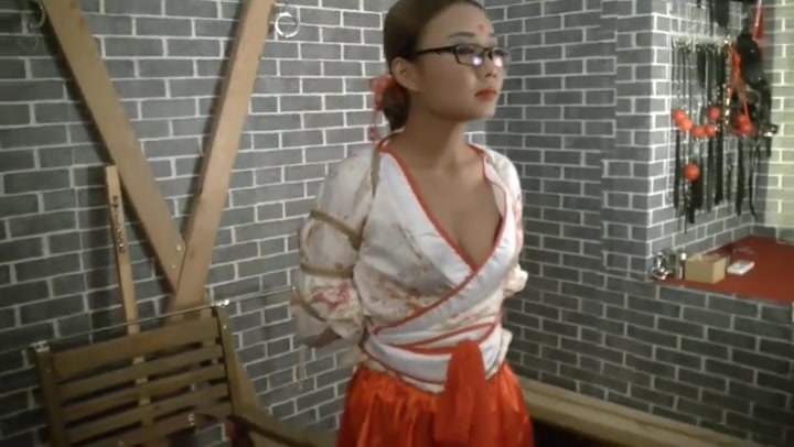 美女艾琳卧底特工训练营直捣虎穴遭擒记 Preview 1