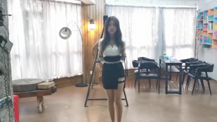 奥特曼 甘然首次剧情片 女魔术师的邀请 Preview 1