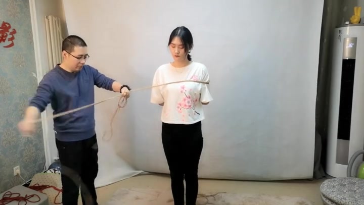 束缘阁 丰满的林秋 白短衫 団缚 Preview 1