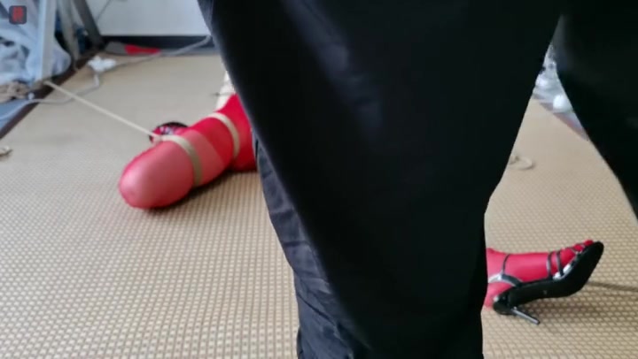 绳之韵 小呆性感内衣红丝地板上被捆绑的少女（1-2集合并版） Preview 3