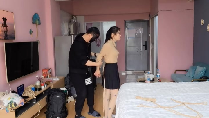 JS原创 超紧直臂驷马绑头发脚趾棉袜堵嘴 Preview 1