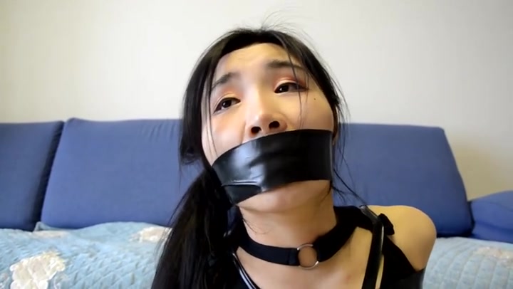 king定拍密集白丝缚（02）白丝裤袜和白丝长手套包裹 黑丝手套固定捆绑艰难蠕动前行 Preview 3