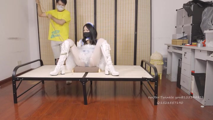 绿帽学院 日本罗森 联名 女仆 COSPLAY 固定放置 强制GC 胶带下面是肉丝堵嘴 翻车记录，强制GC才30分钟不到 Preview 4