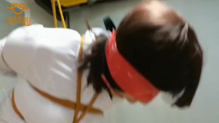 束缘阁 宝宝坐吊 单腿吊 戒尺责罚 口水和鼻涕齐流 Preview 3