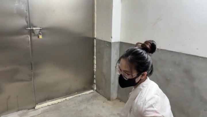 zhangyang 迷之白丝 学生装，光脚行走，手脚被绑，光脚跳，脱裙子，露出内裤 Preview 3