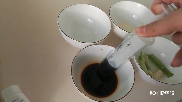 网友原创_cosplay时崎狂三的灌肠虐待 各种刺激性液体 Preview 4