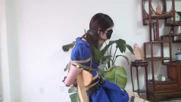 cosplay皮城女警 第一集 Preview 1
